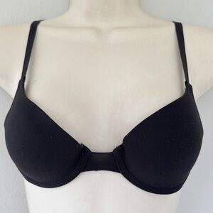 PINK Victoria’s Secret black push up bra size 34A